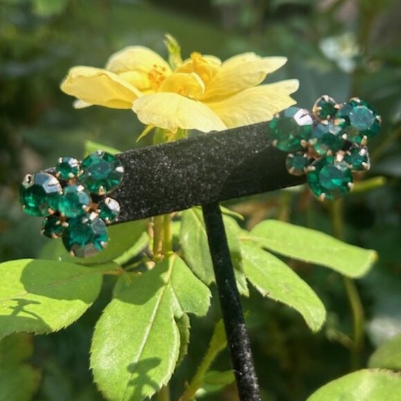 ALBERT WEISS GREEN Rhinestone Cluster EARRINGS - Picture 5 of 10